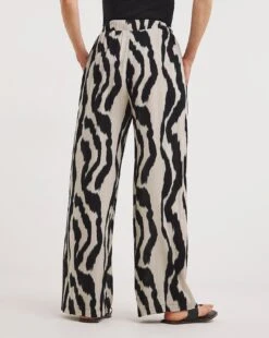 Zebra Print Crinkle Wide Leg Trousers -Deals Stylo Vex Store y01gz655758w