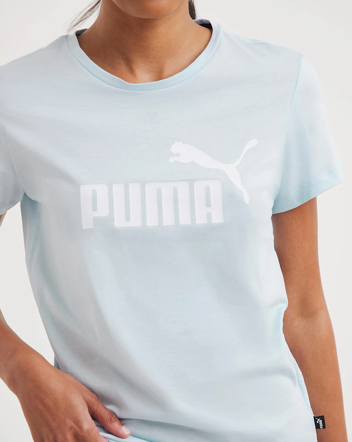 PUMA ESS Logo Tee 8 PUMA ESS Logo Tee - Image 6